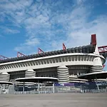 RAFQA Suites SAN SIRO\'S VIEW lotto CITY LIFE de angeli FIERA with garden